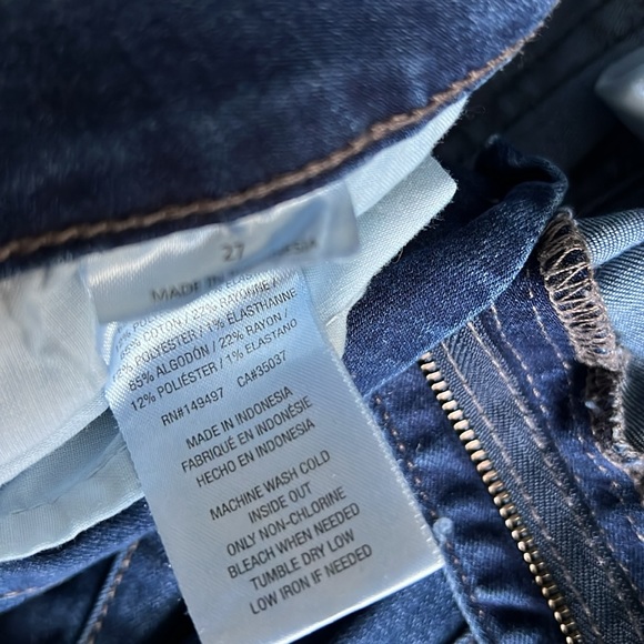 Joe Jean size 27 medium wash - Picture 3 of 3